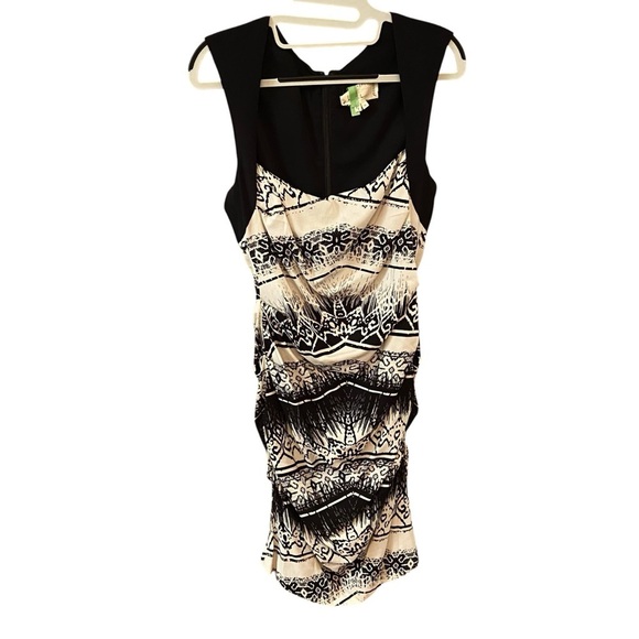 Nicole Miller Artelier Chevron Black and White Batik print Dress Size 12 Party - Picture 4 of 12